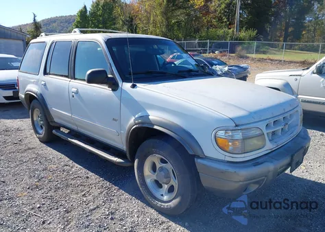 2000 Ford Explorer Xlt from USA, damaged, VIN 1FMZU63E2YZC67651